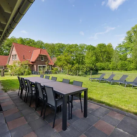 Restyled House With Sauna, Near Dom wakacyjny